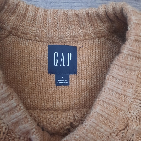 GAP Classic Cable Camel Heathered  Sweater - Picture 3 of 10